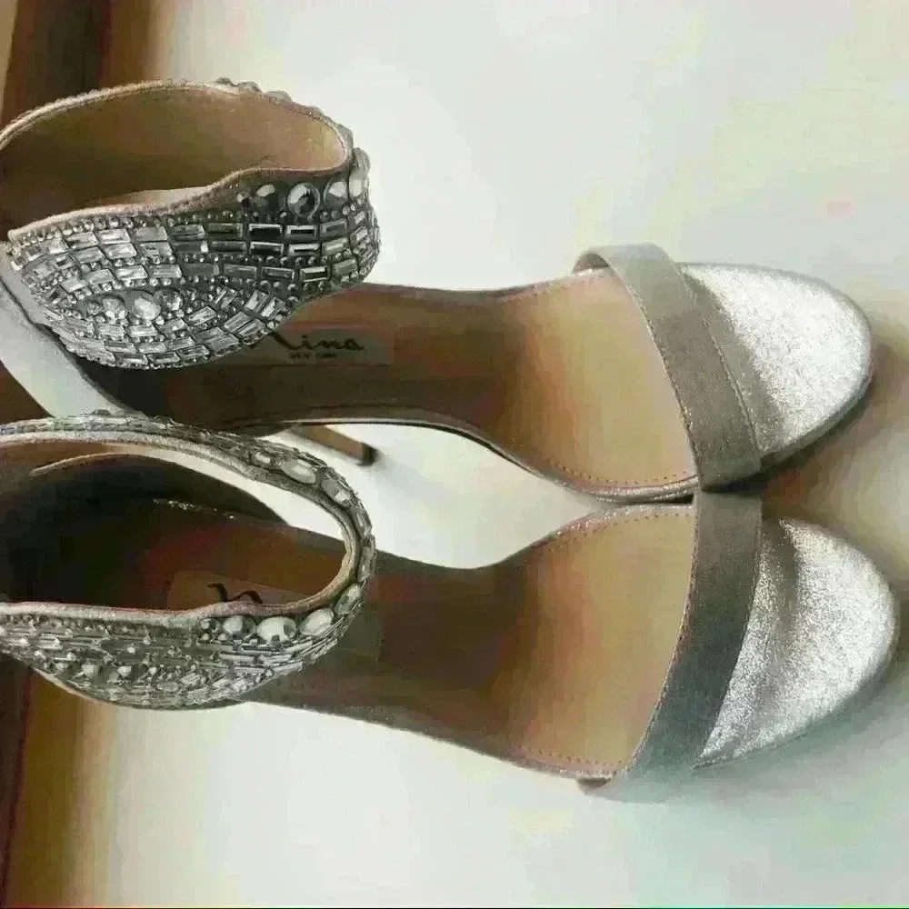 NEW!🥳🎊HOST PICK🎊🥳Nina Fayth Platform Heels.